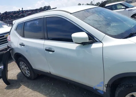 2016 Nissan Rogue S z USA, uszkodzony, nr VIN KNMAT2MT1GP602046